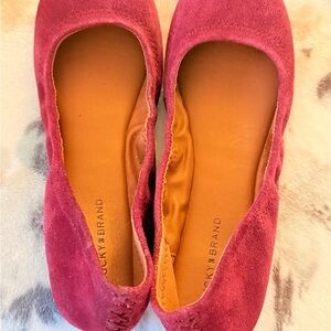 Lucky Brand Suede Ballet Flats in Raspberry